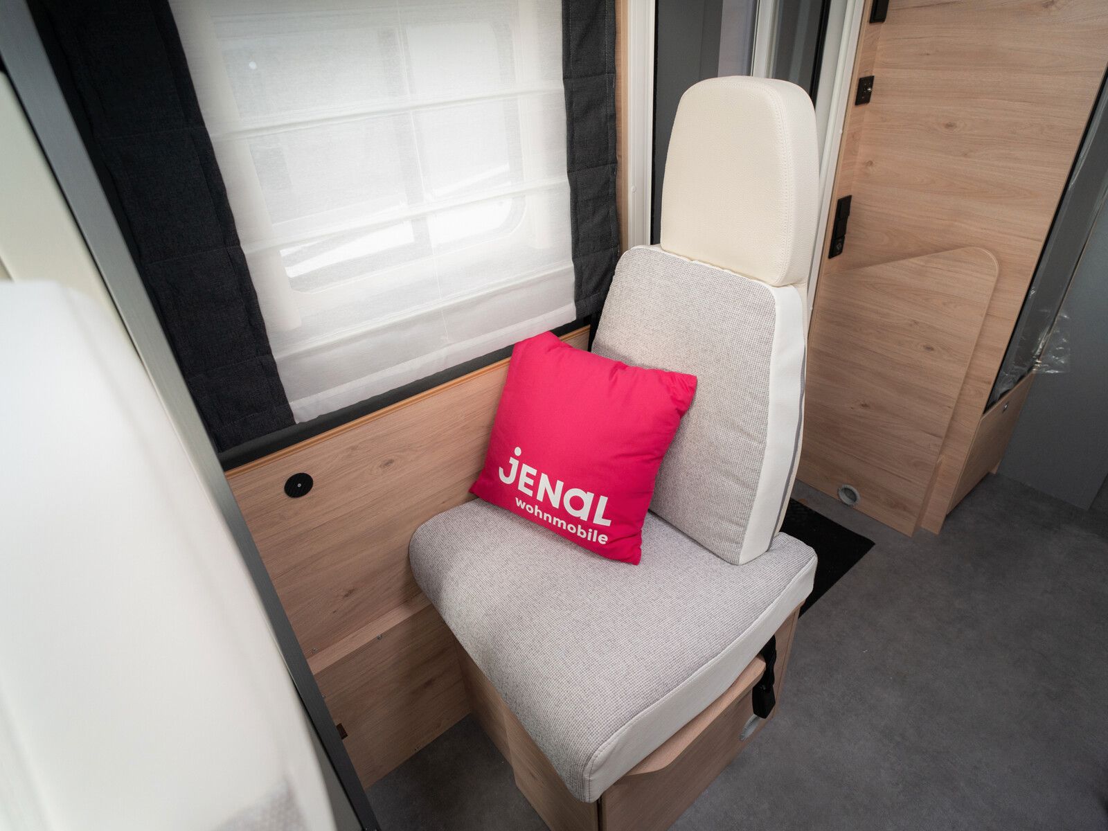 Fahrzeugabbildung Dethleffs Just Camp Active T 7052 EBL Navi Kamera, Markise