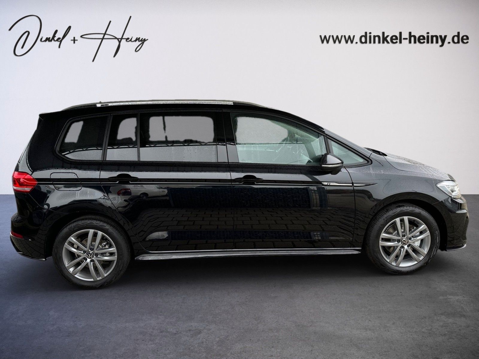 Fahrzeugabbildung Volkswagen Touran 1.5 TSI R-Line *7-SITZE*LED*KAMERA*ACC*