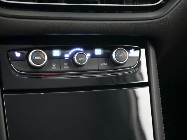 Grandland GS AT+LED LICHT+NAVI+360 GRAD KAMERA+S