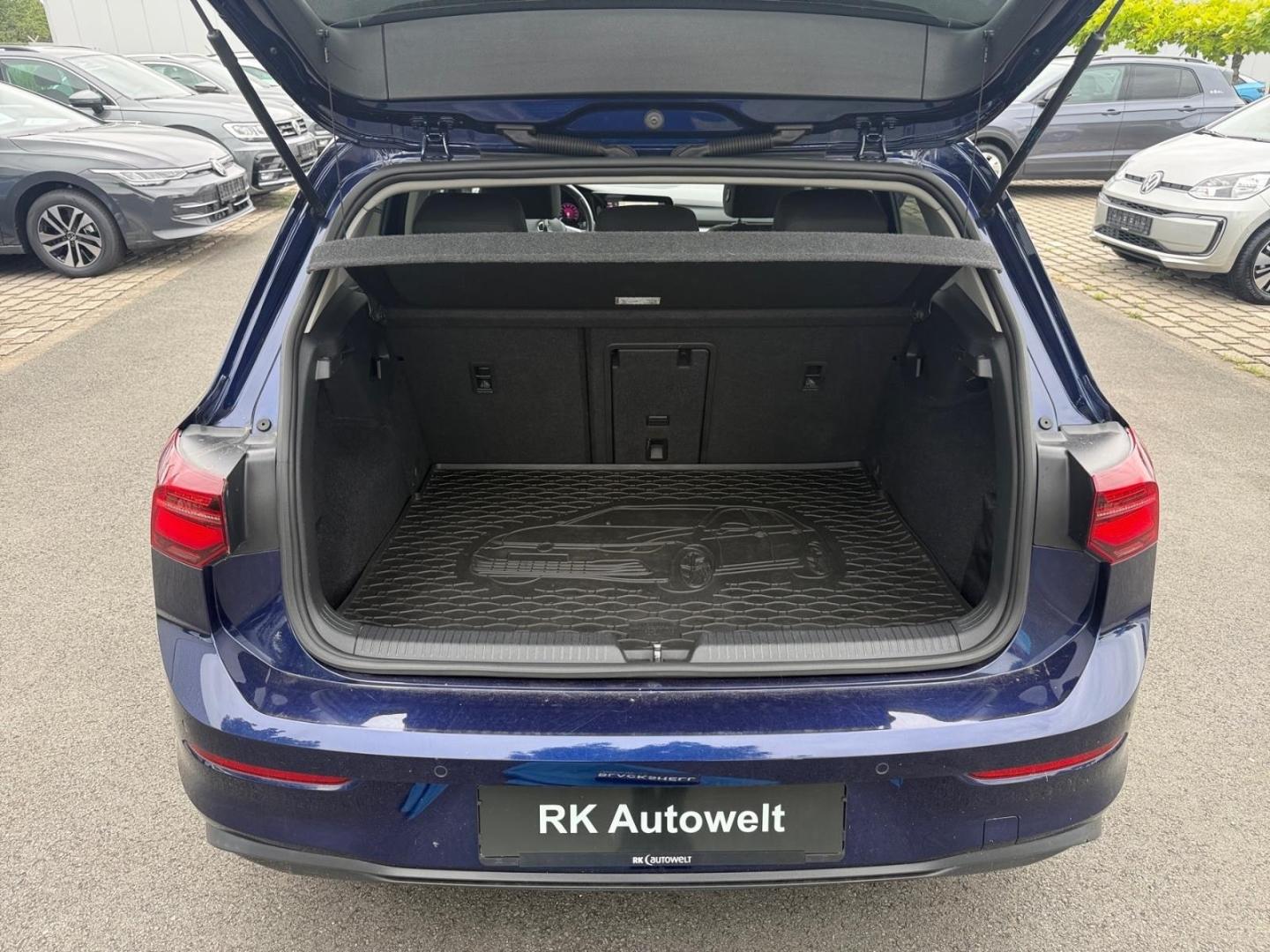 Volkswagen Golf 8 VIII Life 1.0 TSI El. Panodach Navi