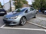 Opel Astra GTC 1.6 ECOTEC DI Turbo ecoFLEX 147 S/S - Opel Astra: 14 Turbo