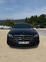 Mercedes-Benz E 300 e Autom. - - Mercedes-Benz E 300 mit Hybrid-Antrieb