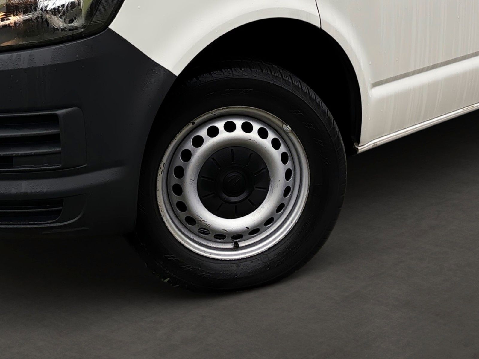 Fahrzeugabbildung Volkswagen T6 Transporter Kombi EcoProfi lang