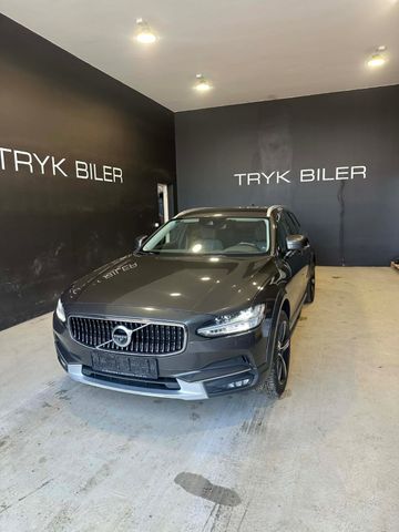 VOLVO V90 Cross Country
