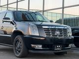 Cadillac Escalade GMT900 Elegance AHK TV LED Kamera - Cadillac Escalade: Geländewagen