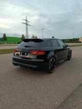 Audi RS3 2.5 TFSI S tronic quattro Sportback - - Audi RS3: Schwarz