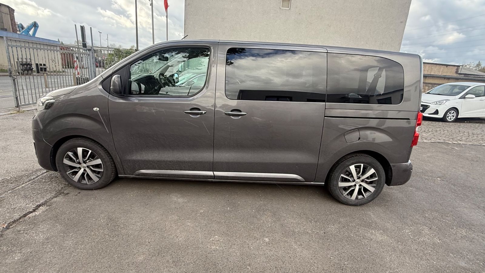 Fahrzeugabbildung Toyota Proace Verso L1 Family Comfort