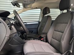 Fahrzeugabbildung Volkswagen Touran 2.0 TDI Move -- RearView/ ACC/ Navi