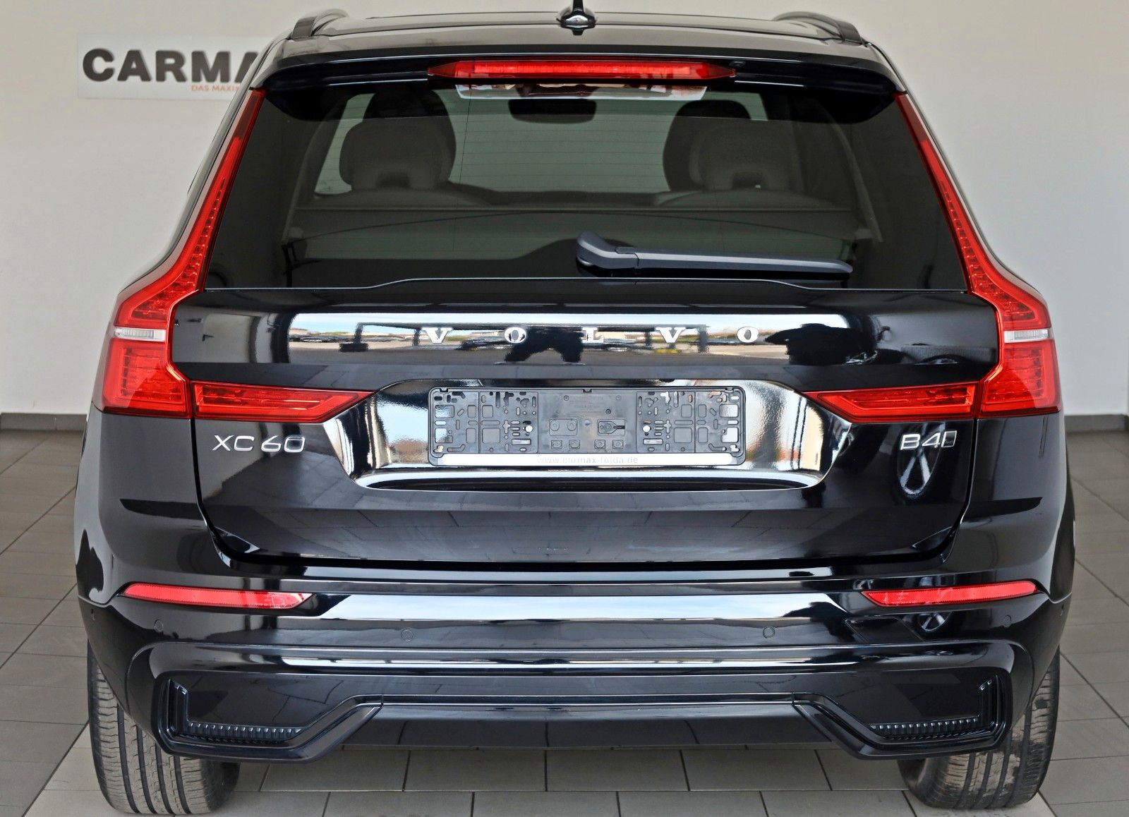 Fahrzeugabbildung Volvo XC60 AWD Plus Dark Leder,LED,Panorama,360° Cam