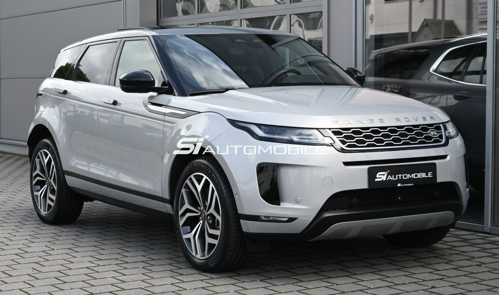 Fahrzeugabbildung Land Rover Range Rover Evoque D165 Nolita Edition °AHK°STHZ