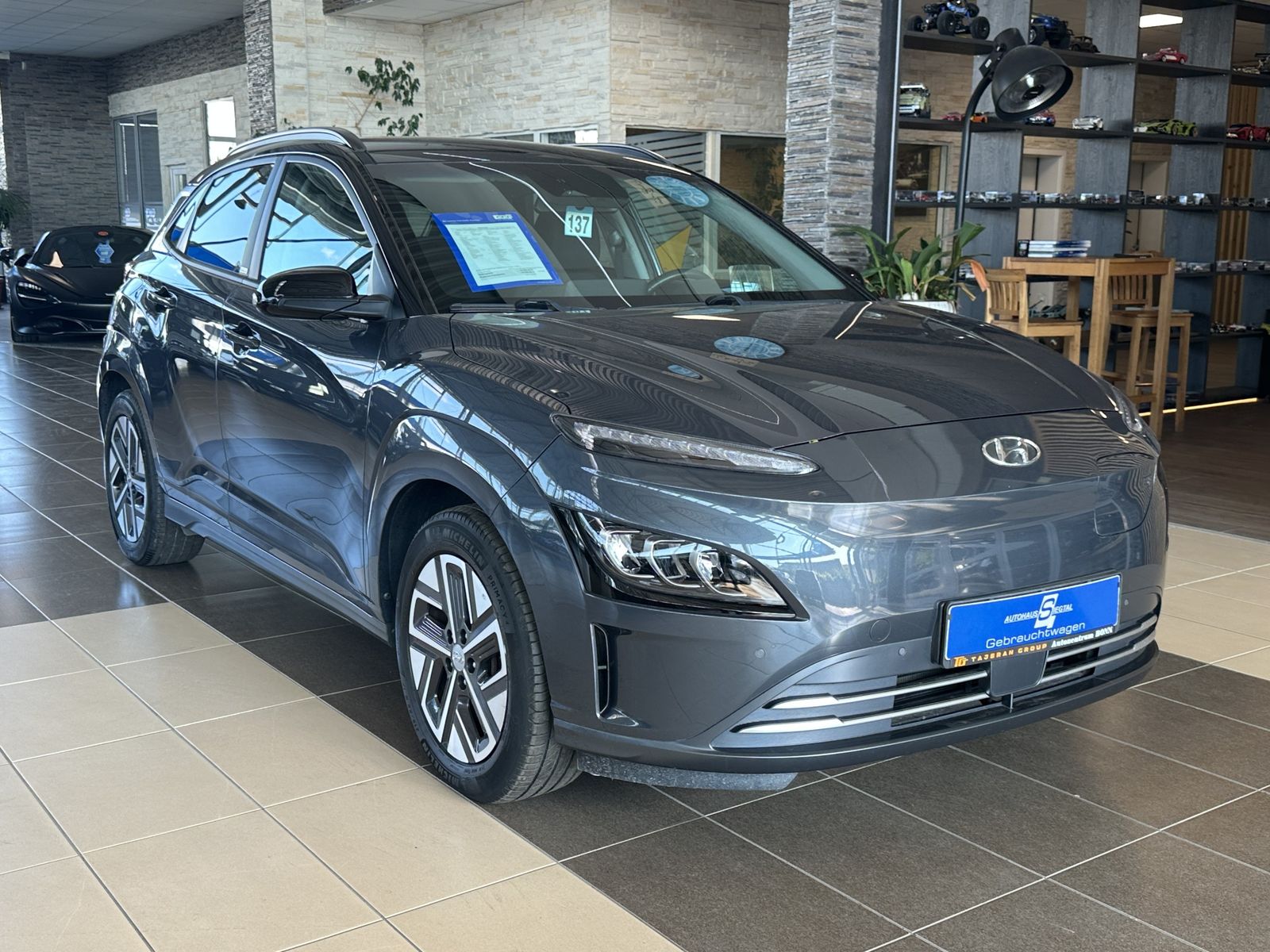 Hyundai Kona Trend R.Cam Navi Krell HUD LED ACC SHZ