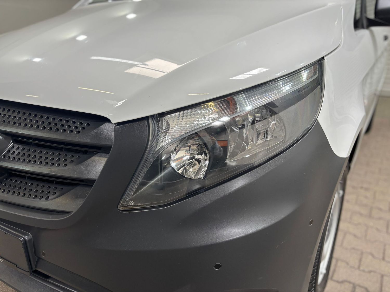 Fahrzeugabbildung Mercedes-Benz Vito Mixto 114 CDI Kompakt#Kamera#Navi#Klima#AHK