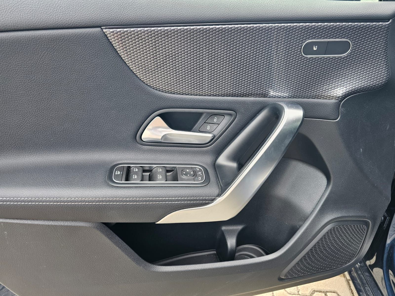 Mercedes-Benz A 180 PROGRESSIVE Rcam Keyless LED HIGT PERFORMA foto 23