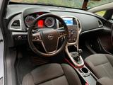 Opel Astra GTC 1,6 turbo - Opel Astra mit Benzin-Antrieb: Coupé, 1.6