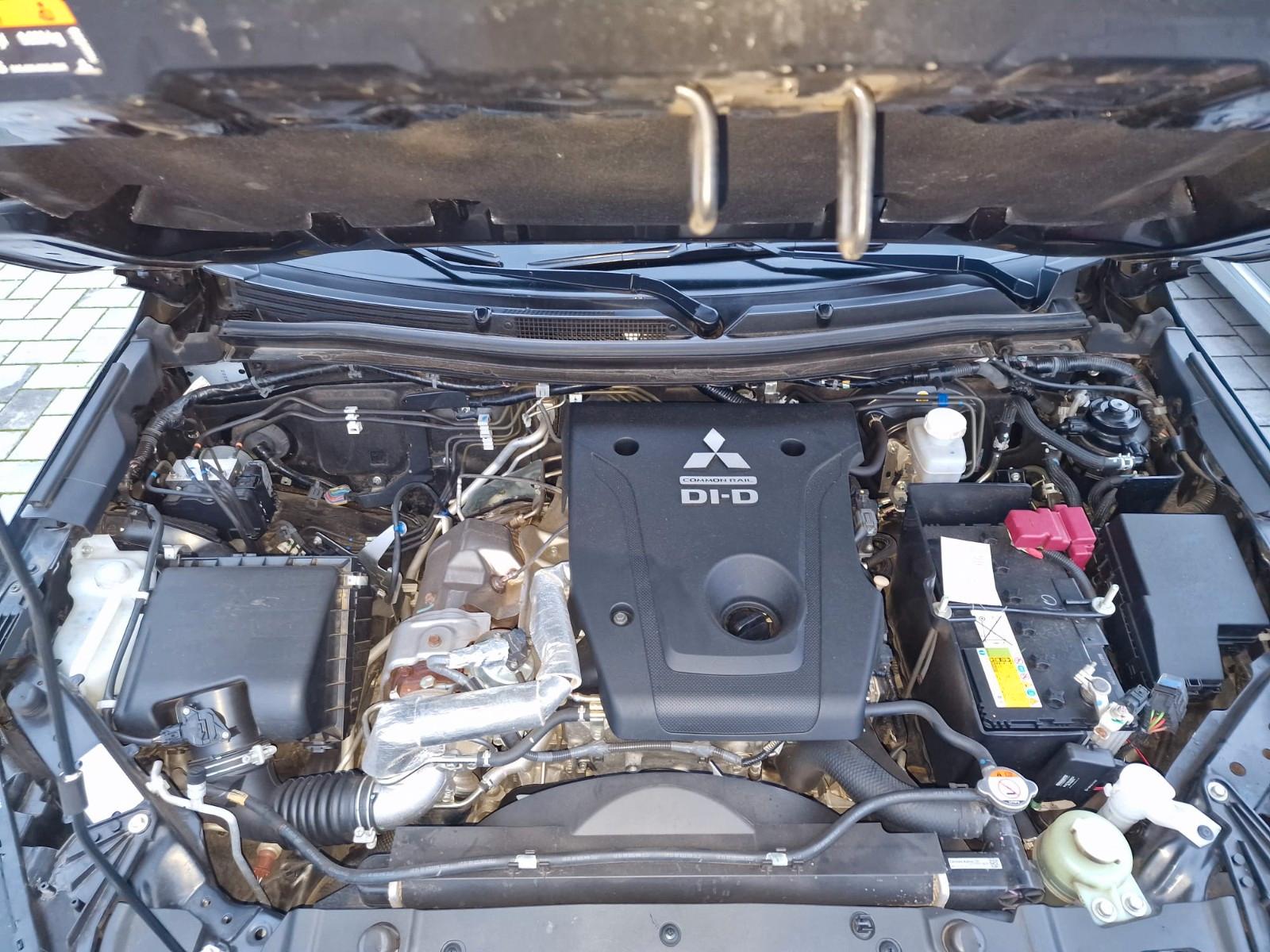Mitsubishi L200 2-2d Select Doka 8-fach bereift