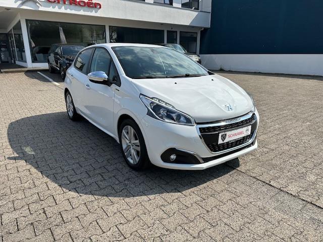Peugeot 208 Signature *KAMERA*SITZHEIZUNG*21500KM*CARPL*