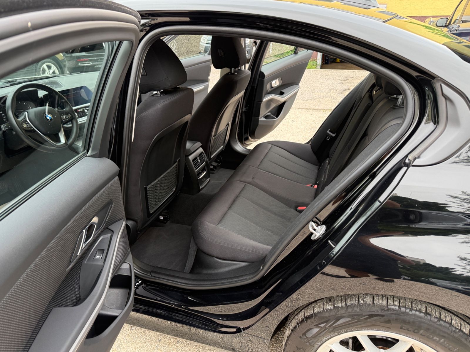 BMW 320d Lim Advantage Aut LED Navi 1.Hand foto 14