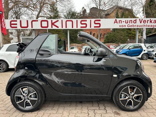 Smart fortwo Cabrio EQ*EXCL*60kW*DAB*SHZ*KAM*22kW