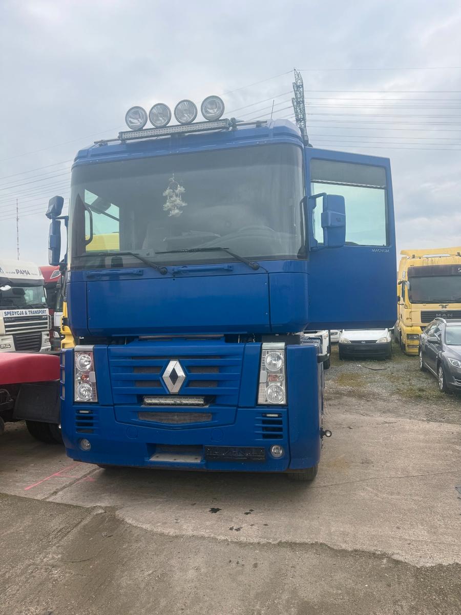 Renault Magnum