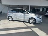 Mercedes-Benz B 180 AUTOMATIK+NAVI+KAMERA+SHZ+TEMPOMAT+PDC B 1 - Mercedes-Benz B-Klasse