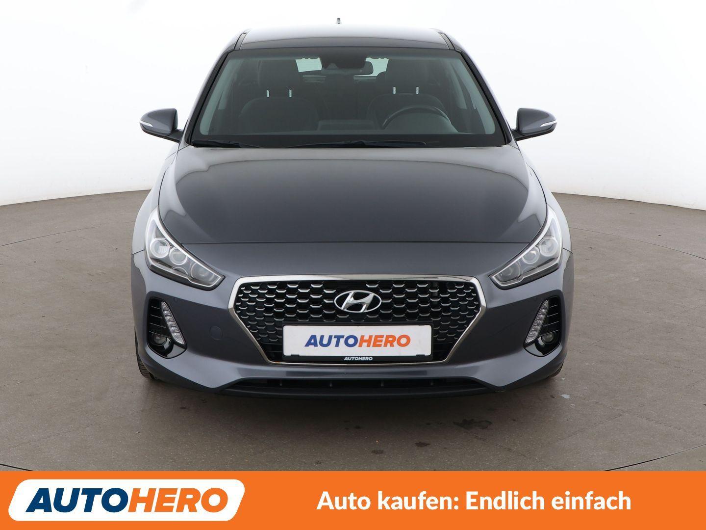 Hyundai i30 1.4 TDGI *NAVI*PDC*SHZ*KLIMA*