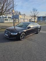 Audi A8 4.0 TFSI tiptronic quattro - Audi A8 von privat