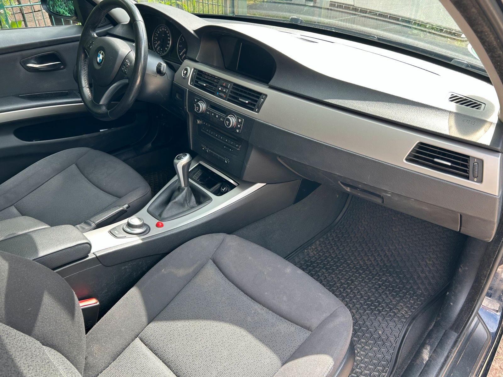 BMW 320 2007 — photo 8