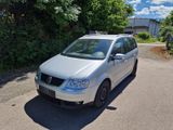 Volkswagen Touran Highline - Volkswagen Touran aus 2006: Highline