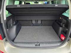 SKODA Yeti Adventure 4x4 2.0TDI 170PS DSG AHK Pano