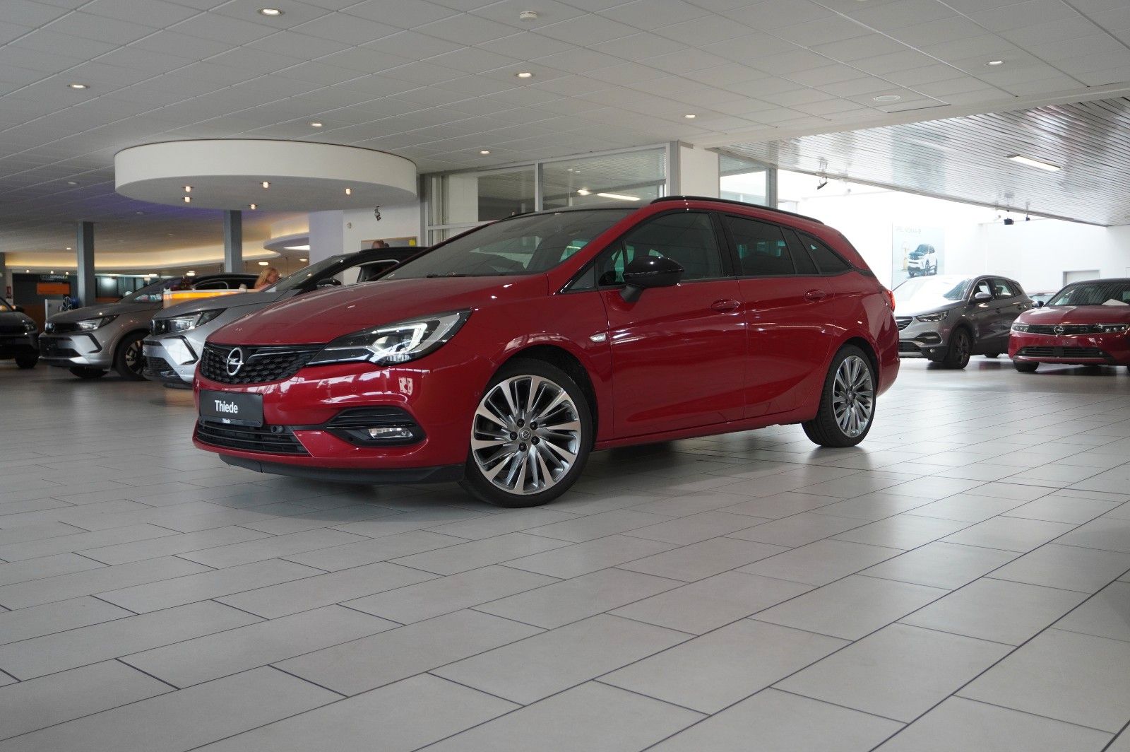 Fahrzeugabbildung Opel Astra K ST 1.5D ULTIMATE NAVI/SH/KAMERA/BOSE/AHK