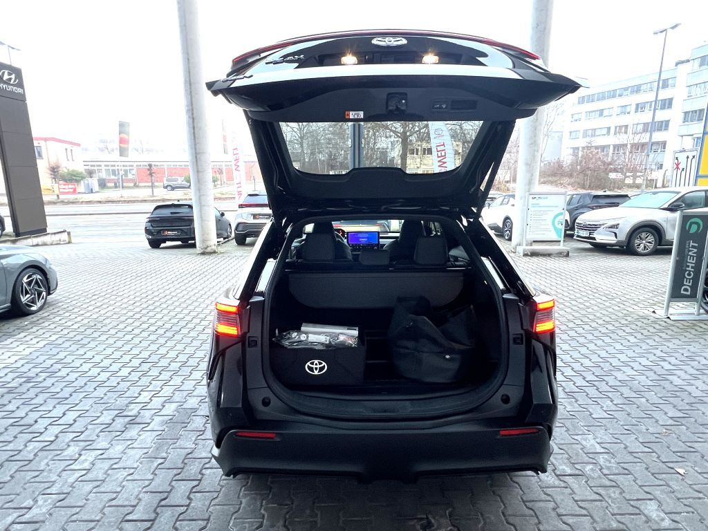 Fahrzeugabbildung Toyota BZ4X 73 kWh Teamplayer 360° KAMERA