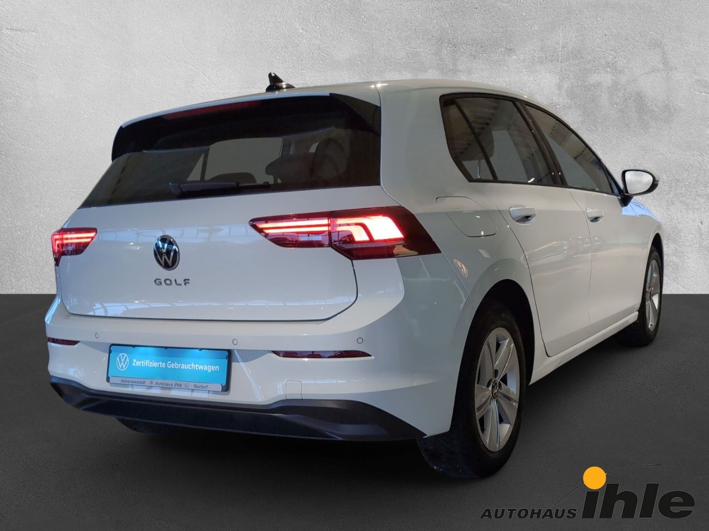 Volkswagen Golf VIII Life 1,5 TSI Gar.10.2029 ACC AMBIENTEB foto 3