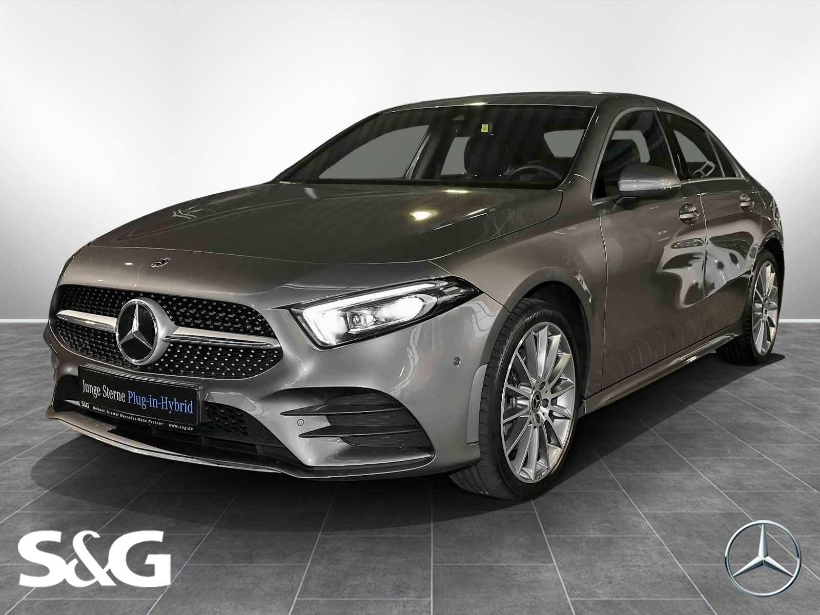 Mercedes-Benz A 250 e Limousine AMG KEYLESS+TEMPOMAT+CARPLAY
