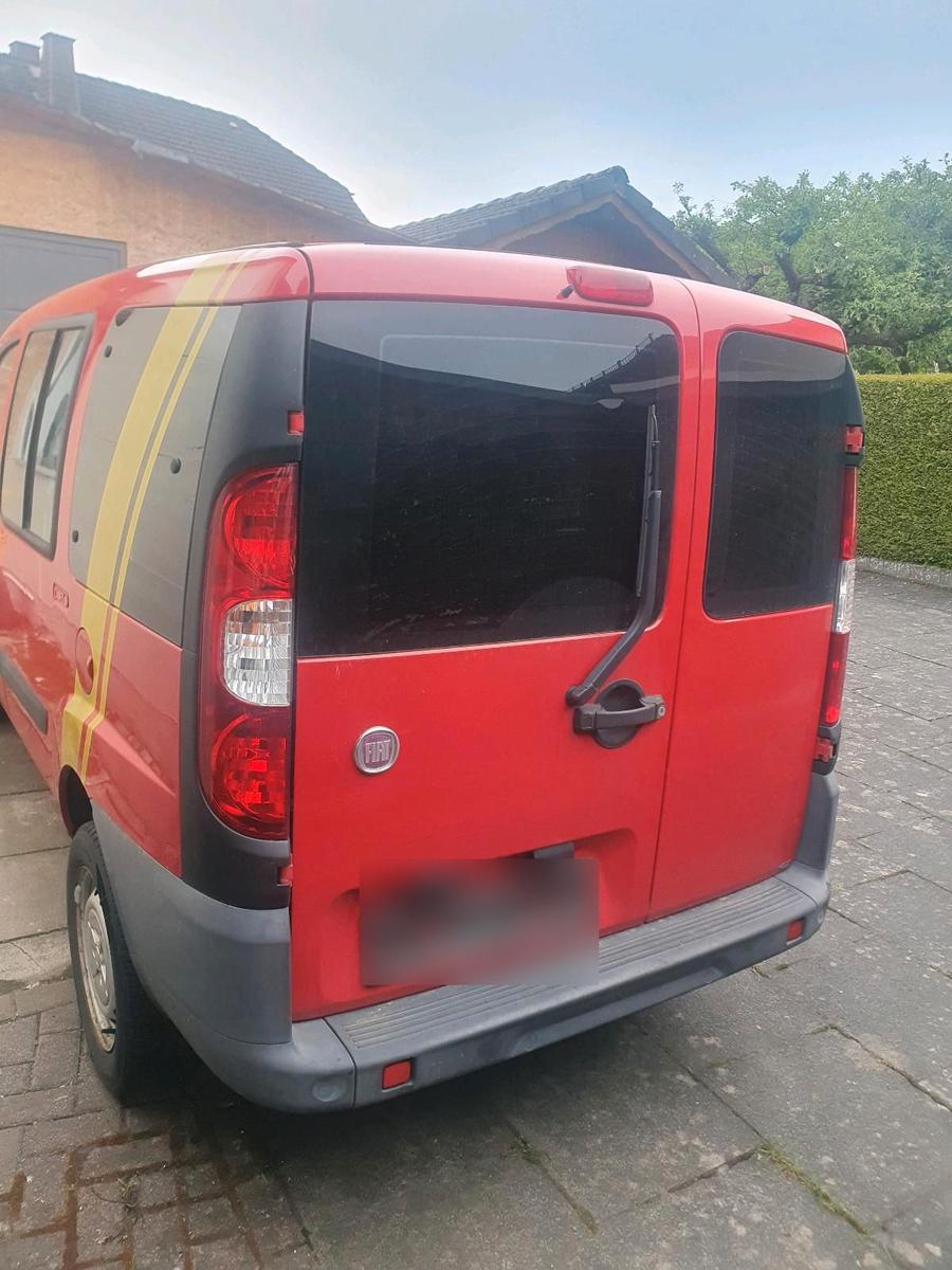 Fiat Doblo 2011 — interior