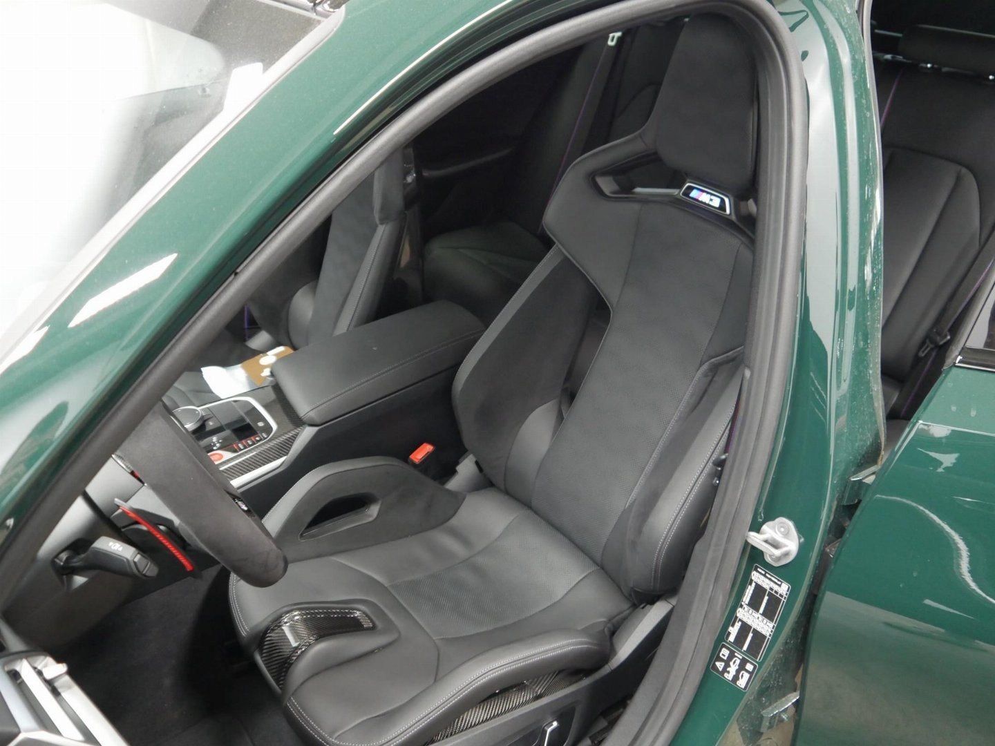 Fahrzeugabbildung BMW M3 Competition Sonderlackierung british racing g