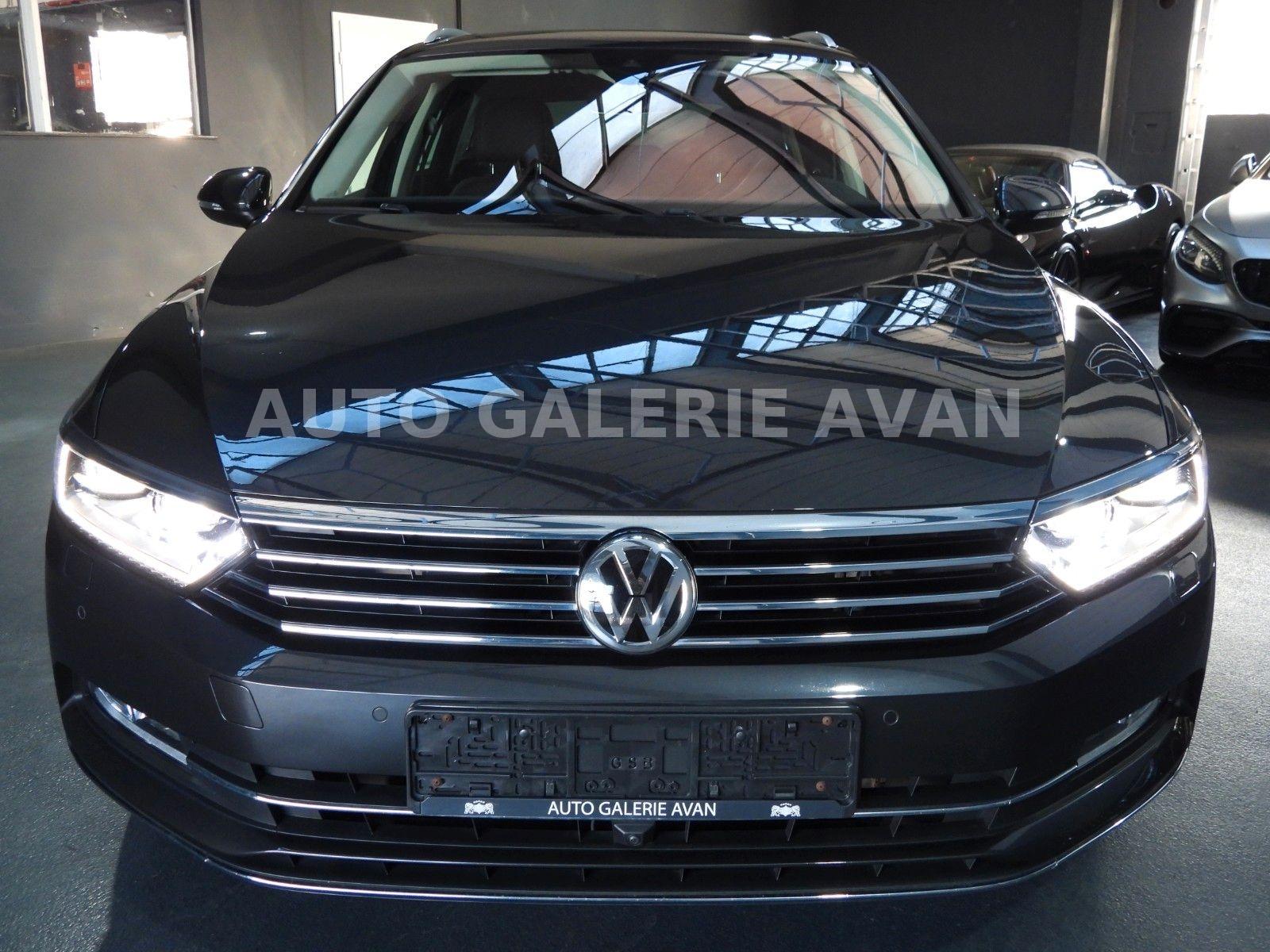 Volkswagen PASSAT VARIANT 1.5 TSI HIGHLINE
