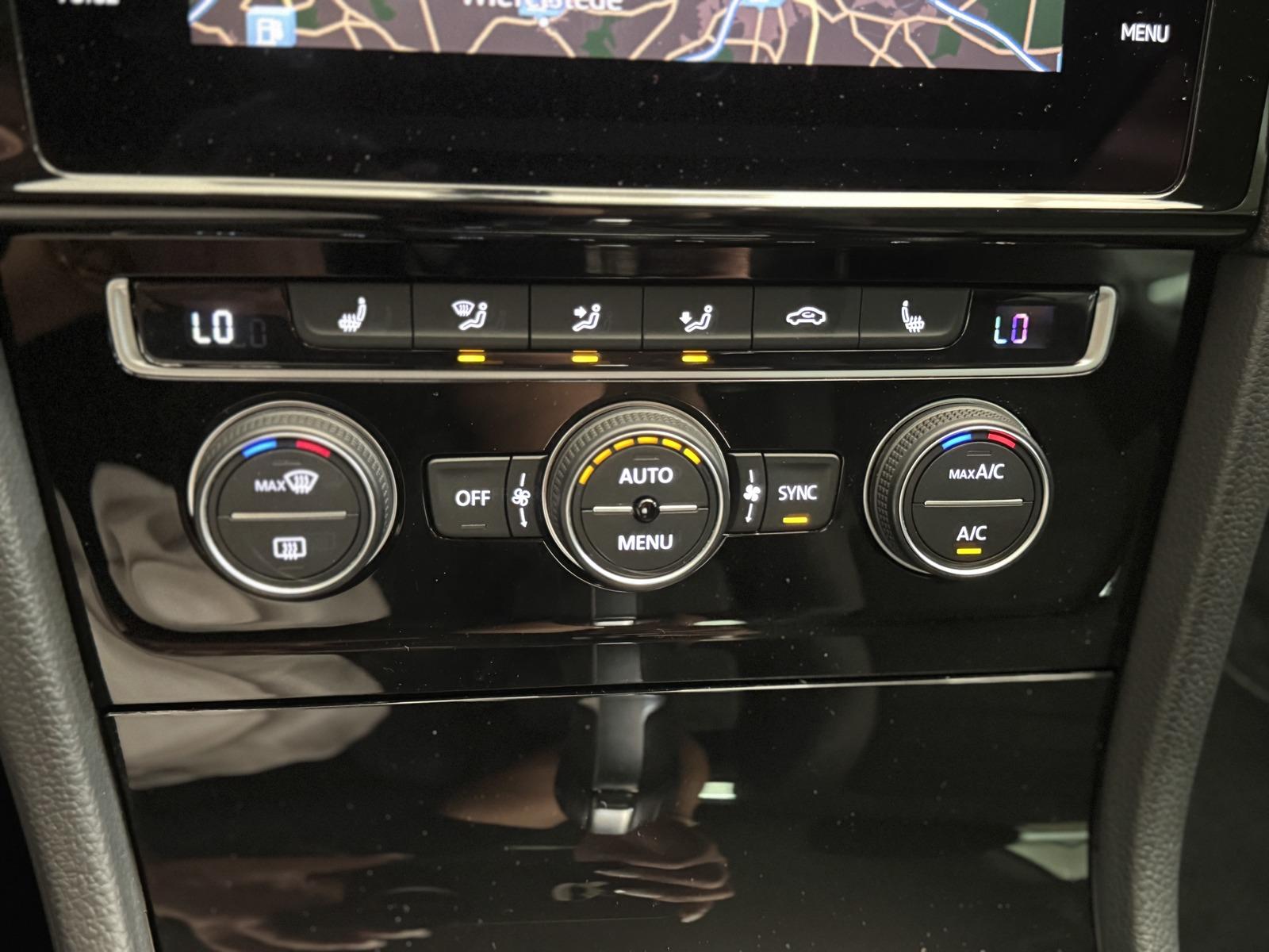 Volkswagen Golf Limo 2.0 TDI DSG R-Line Dig.Cockpit*Navi*