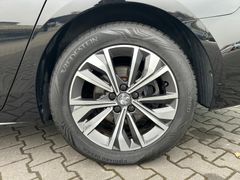 Fahrzeugabbildung Peugeot 508 SW Allure Pack *LED*ACC*NAVI*KAMERA*1.Hd.*