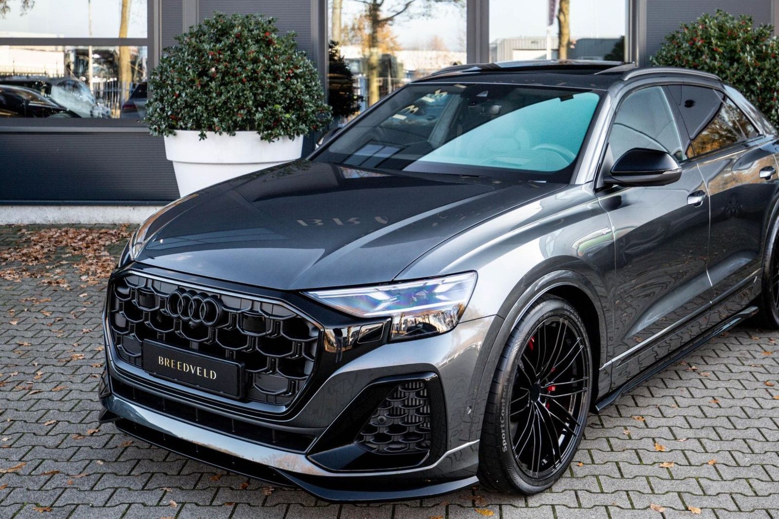 Audi Q8 60 TFSI e Competition 490pk, Carbon, Full-opt imagem 3