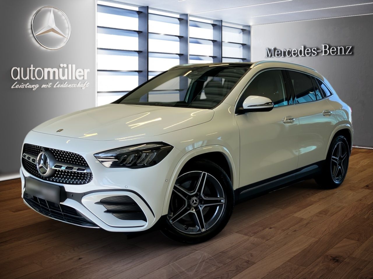 MERCEDES-BENZ GLA 250 4M AMG PREMIUM+AHK+PANO+LHZ+KEYL+TOTWINK