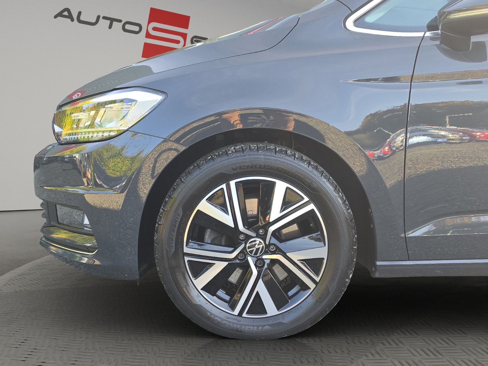 Fahrzeugabbildung Volkswagen Touran Highline BMT/Start-Stop AUTOMATIK 1.Hand