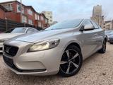 Volvo V40 Momentum/AUT./SHZ/PDC/XENON/ZR-SERVICE NEU* - Volvo V40 mit Diesel-Antrieb: Limousine