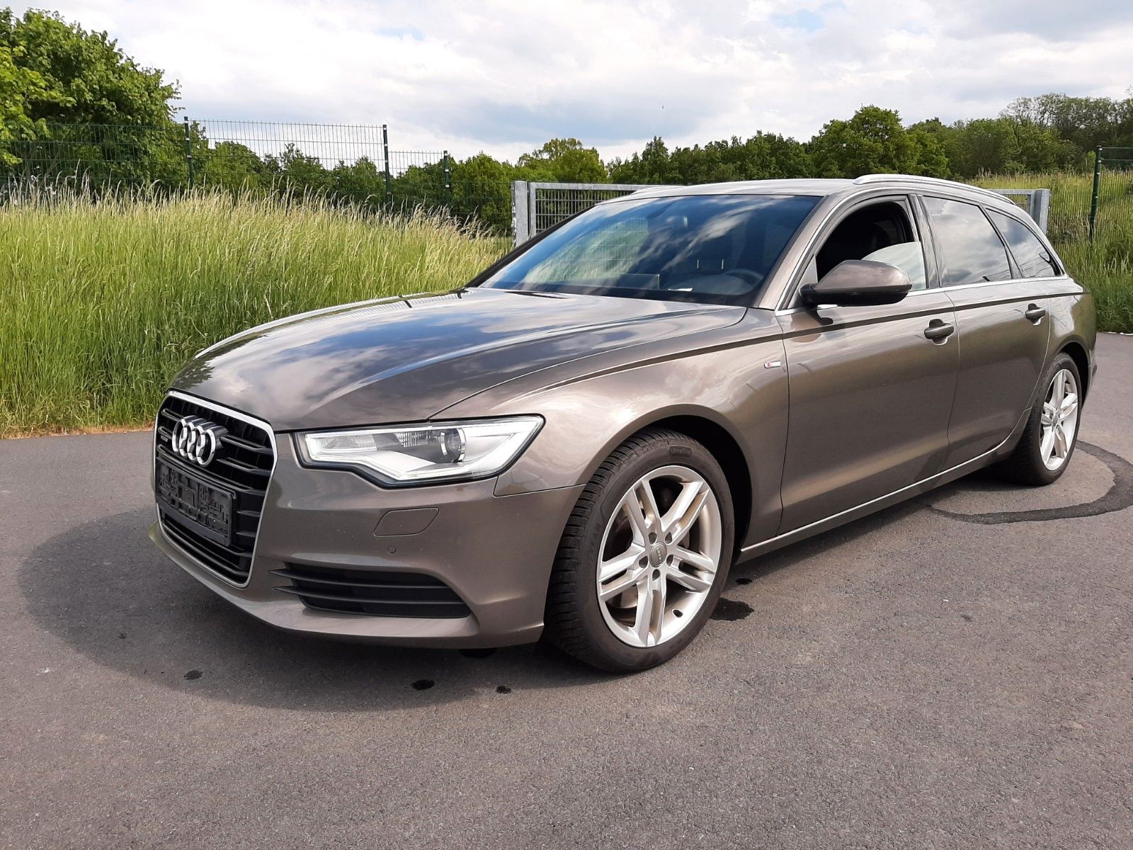 Audi A6 - 1