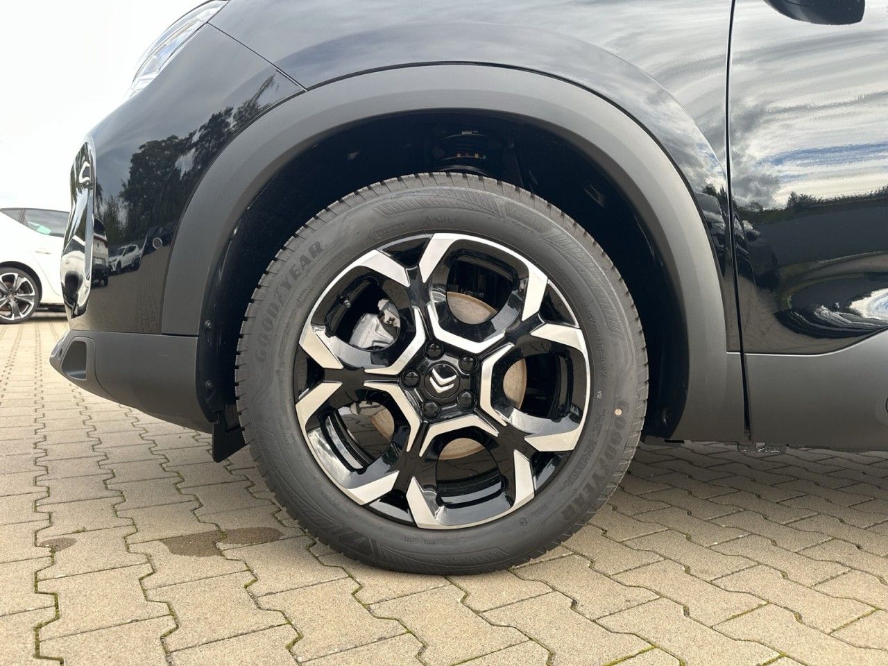 Fahrzeugabbildung Citroën C5 Aircross Hybrid 145 DCS6 Max
