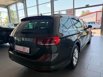 Volkswagen Passat Variant - 5