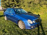 Mercedes-Benz Mercedes Benz E-Klasse w211 E500 - gebrauchte Mercedes-Benz E 500 aus dem Jahr 2007