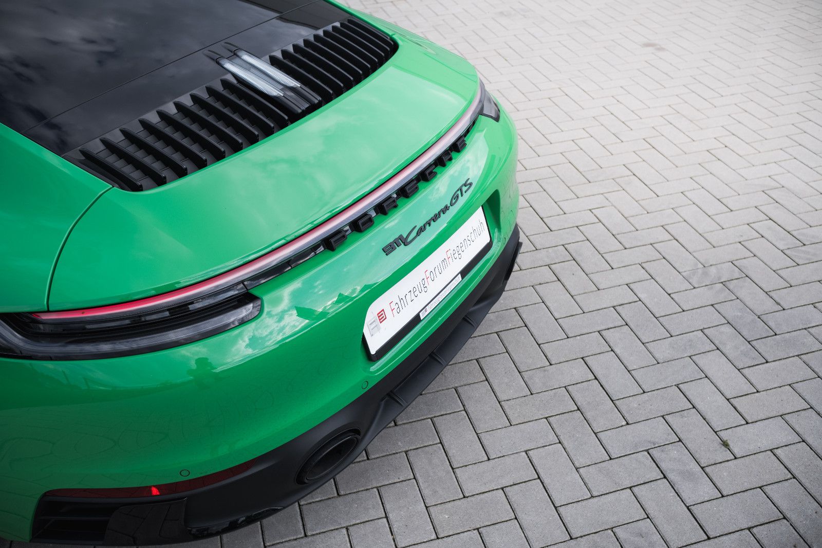Fahrzeugabbildung Porsche 911/992 GTS KARO, LED, PDLS, DAB, Sp.-Design