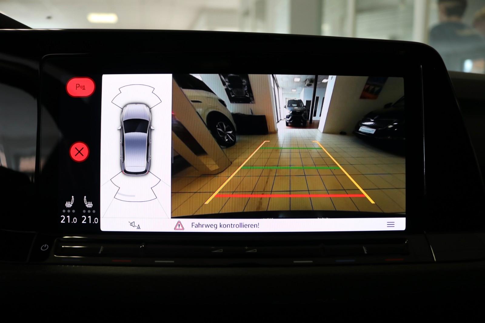 Volkswagen Golf VIII GTI Clubsport Matrix HUD Kamera Pano, миниатюра 19