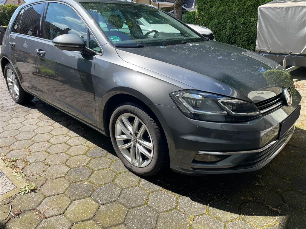 Image of Volkswagen Golf