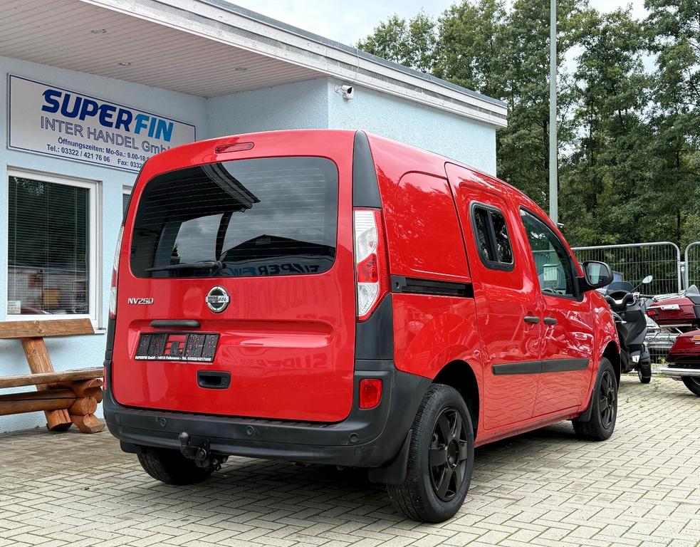 Nissan NV250